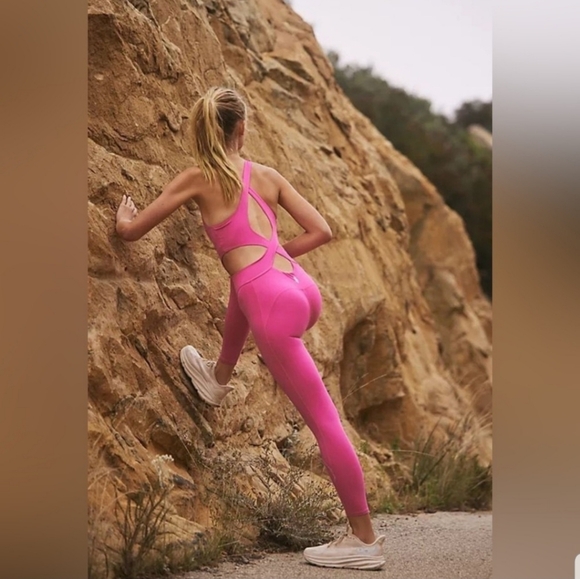 NEW! Free People Movement RED Back It Up jumpsuit sz small NWOT (PRICE FIRM) - Picture 3 of 12